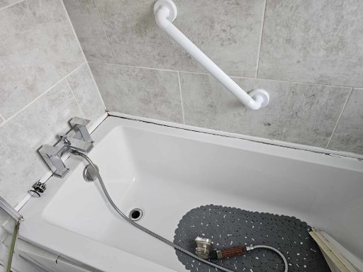 Bath seal before